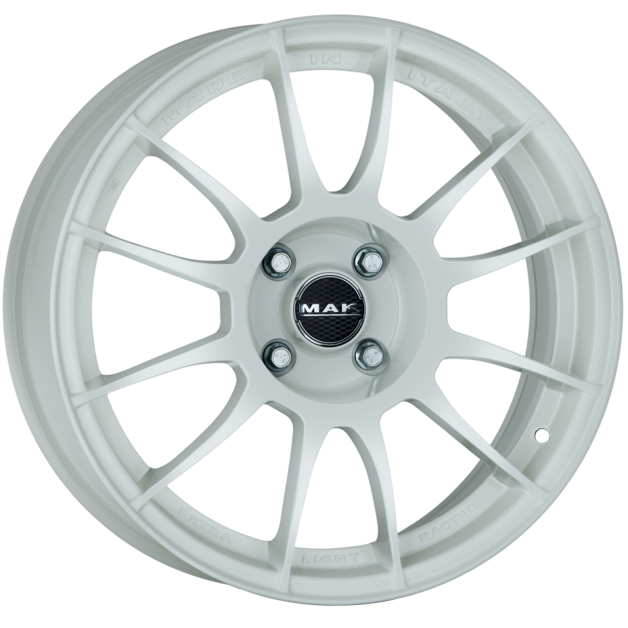 Immagine laterale cerchi in lega MAK modello XLR colorazione gloss white