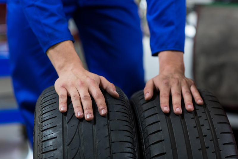 Cosa puoi fare per aumentare la sicurezza in auto? Prenditi cura degli pneumatici!