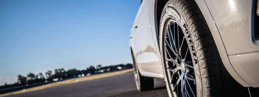 pneumatici Bridgestone Potenza Sport ad alte prestazioni su strada