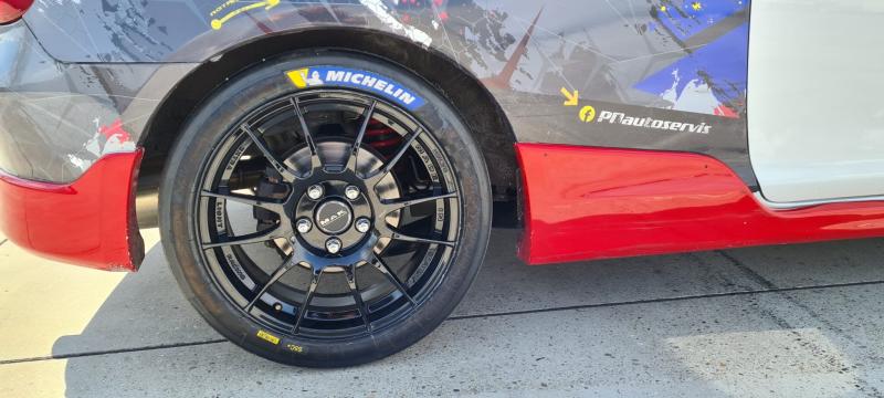 MAK / XLR / GLOSS BLACK<br>7,0J17" 4X98 29 58,10