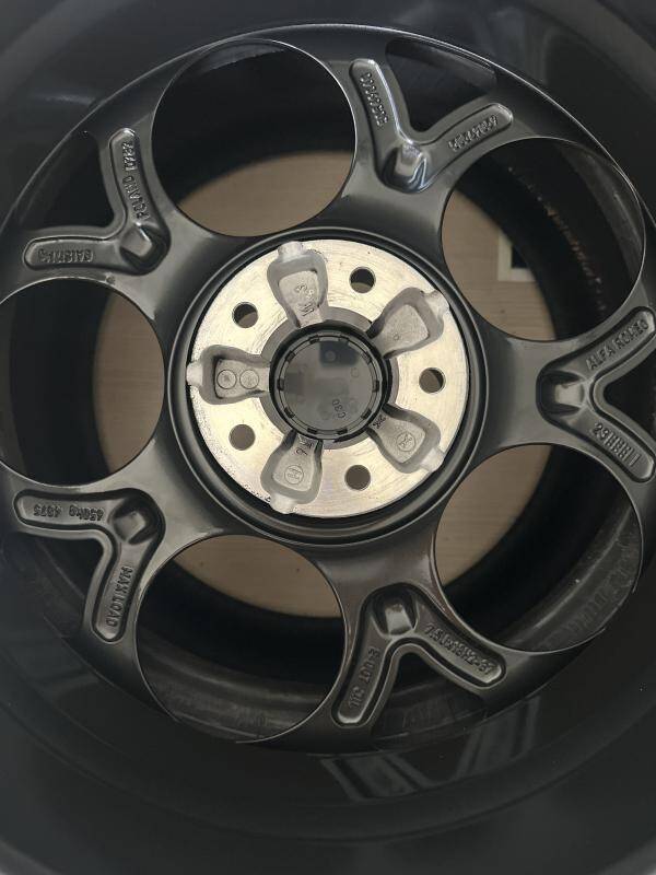 ORIGINALE / OEM ALFA ROMEO 1 / NERA DIAMANTATA<br>7,5J18" 5X110 37 65,10