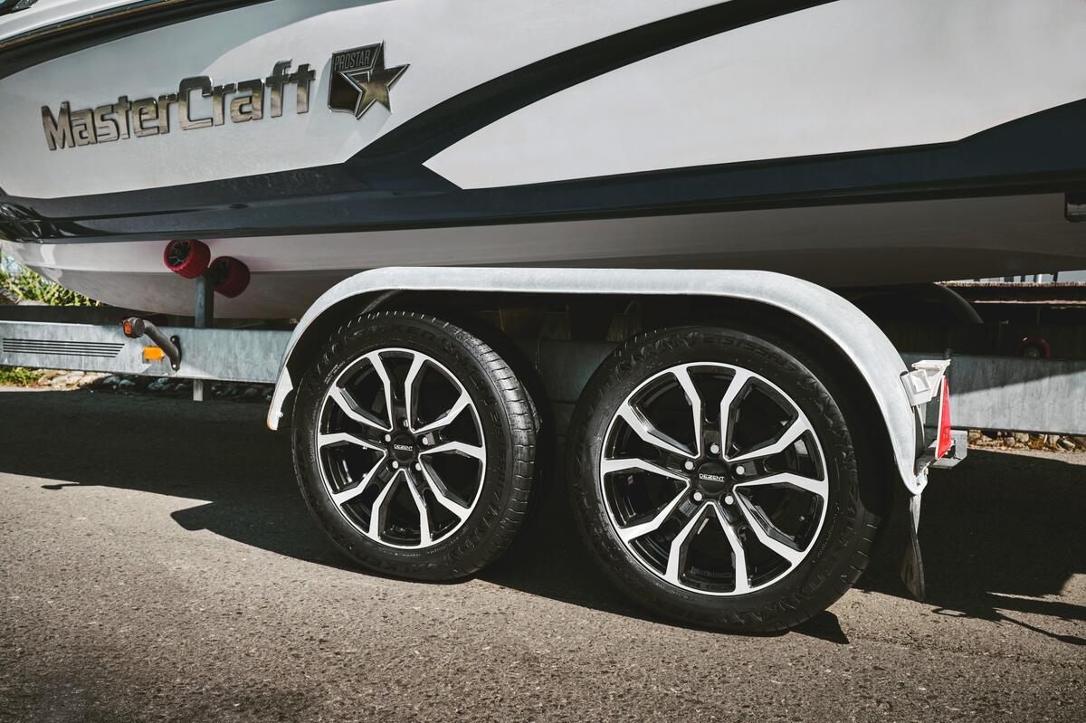 DEZENT / TV-TRAILER DARK / BLACK/POLISHED<br>6,0J14" 5X112 30,05 66,60