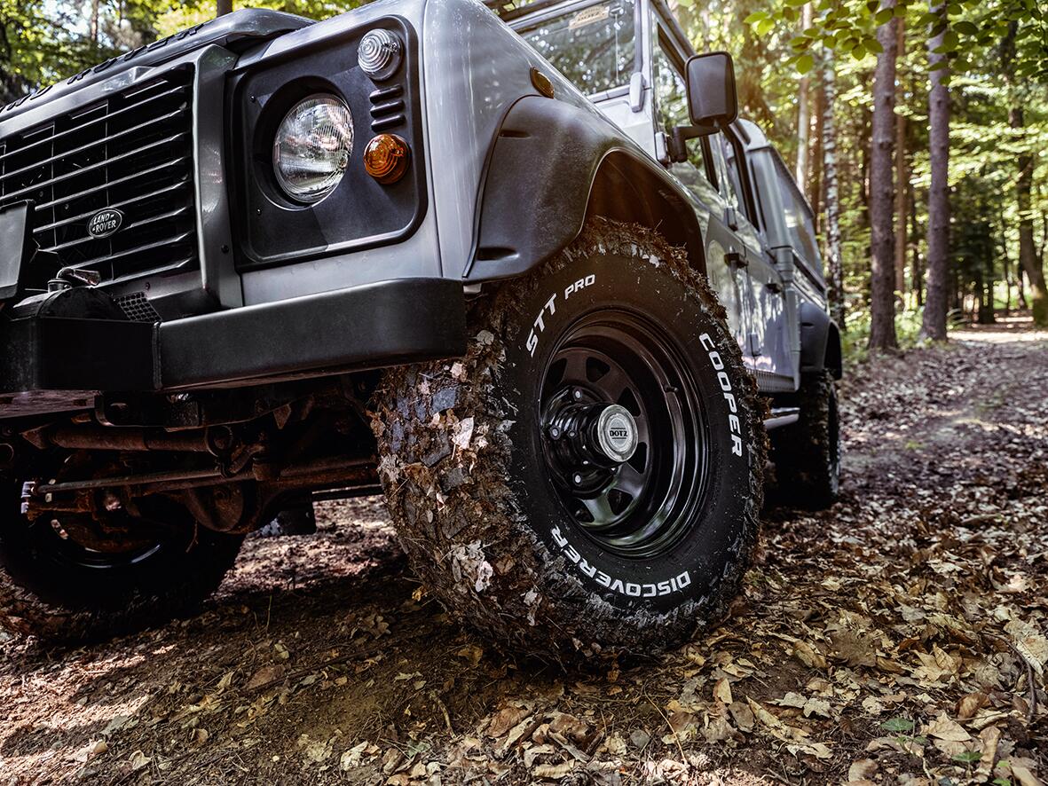 DOTZ 4X4 / DAKAR DARK / BLACK<br>7,0J16" 5X120 35 65