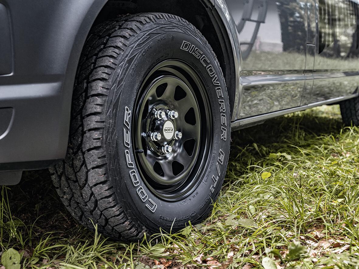 DOTZ 4X4 / DAKAR DARK / BLACK<br>7,0J16" 5X120 35 65
