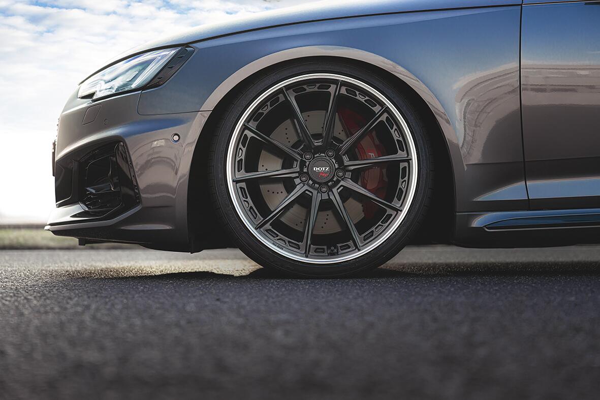 DOTZ / SONOMA DARK / BLACK MATT/POLISHED LIP<br>8,5J19" 5X112 35 70,10