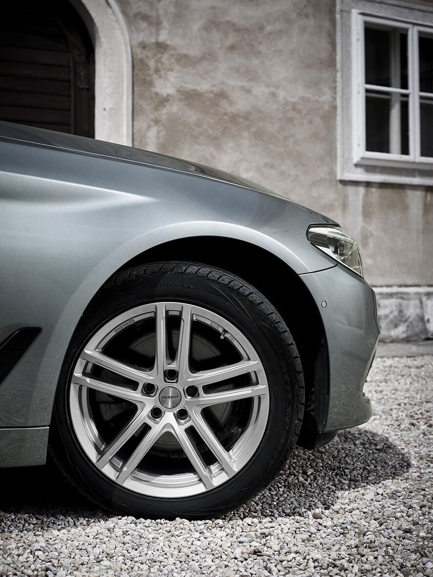 DEZENT / TZ-C / SILVER<br>8,0J18" 5X112 30 66,60