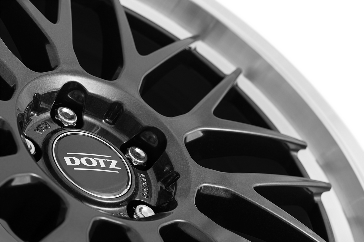 DOTZ / BILBAO DARK / GUNMETAL/POLISHED LIP<br>8,0J18" 5X114,3 34 71,60