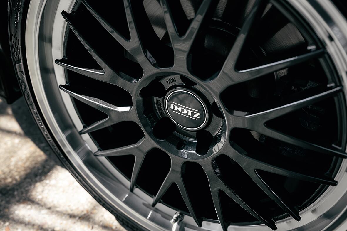 DOTZ / BILBAO DARK / GUNMETAL/POLISHED LIP<br>8,0J18" 5X114,3 34 71,60