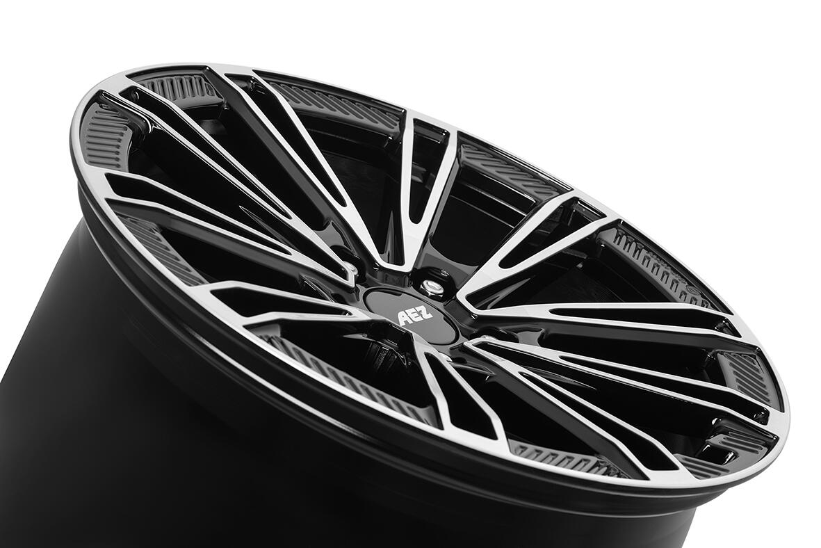 AEZ / ALASKA DARK / BLACK/POLISHED<br>9,0J20" 5X130 54 71,60