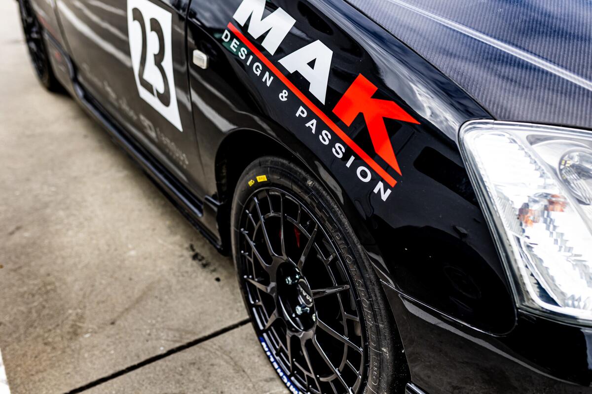 MAK / NTT / GLOSS BLACK<br>7,5J18" 4X100 40 72