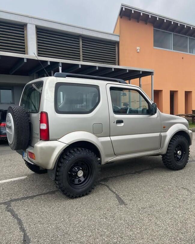 DOTZ 4X4 / EXTREME DARK / BLACK<br>7,0J16" 6X139,7 -20 110