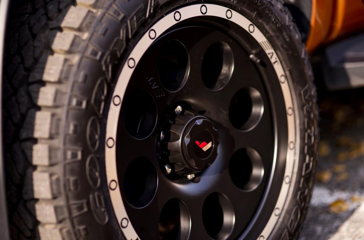 JAPAN RACING / JRX4 / BLACK<br>9,0J16" 5X127 0 71,60
