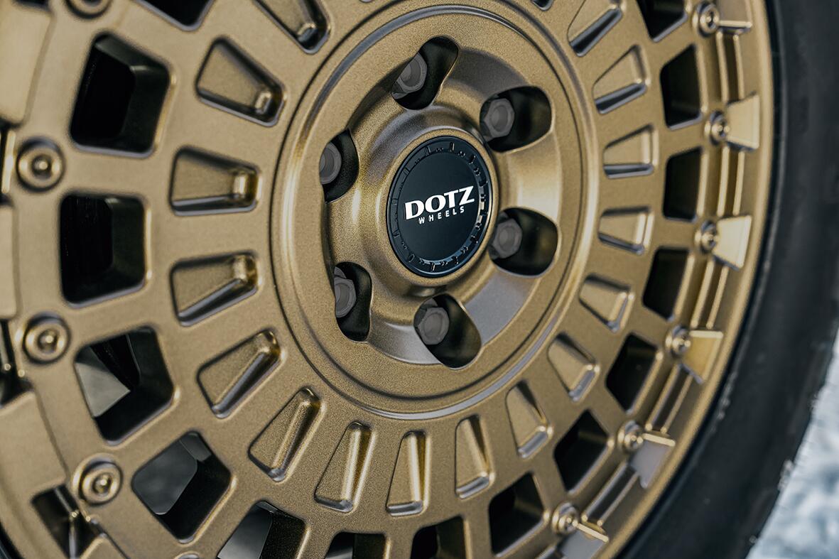 DOTZ 4X4 / TALARA BRONZE / BRONZE MATT<br>8,0J17" 5X120 45 65,10