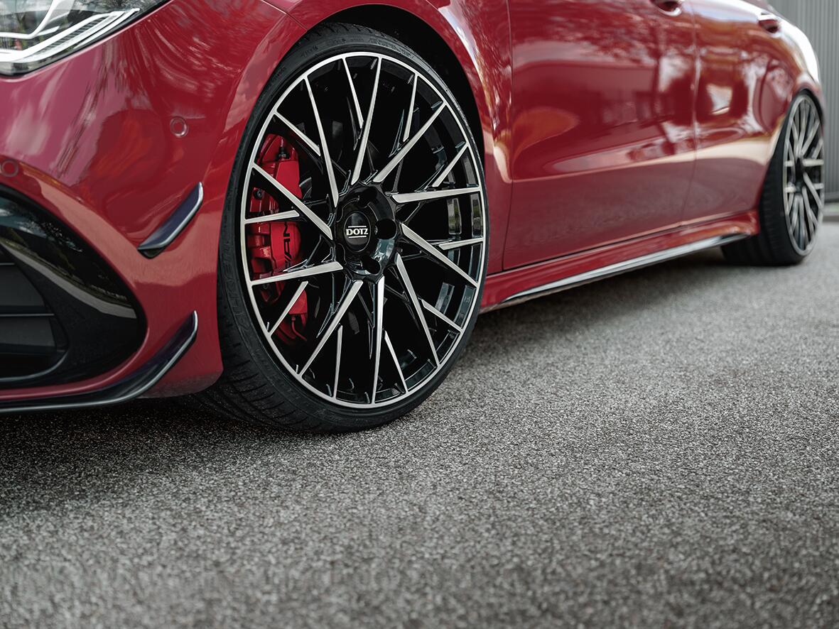 DOTZ / FUJI DARK / BLACK/POLISHED<br>9,0J19" 5X114,3 40 71,60