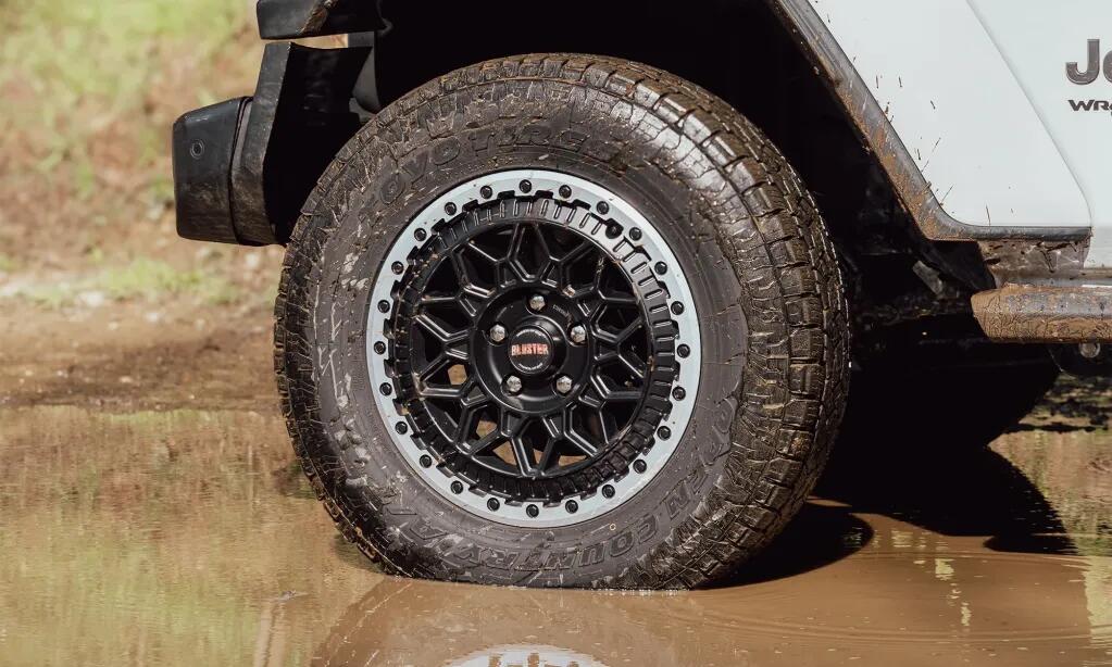FONDMETAL / BLUSTER / MATT BLACK MACHINED LIP<br>9,0J20" 6X139,7 19,05 77,80
