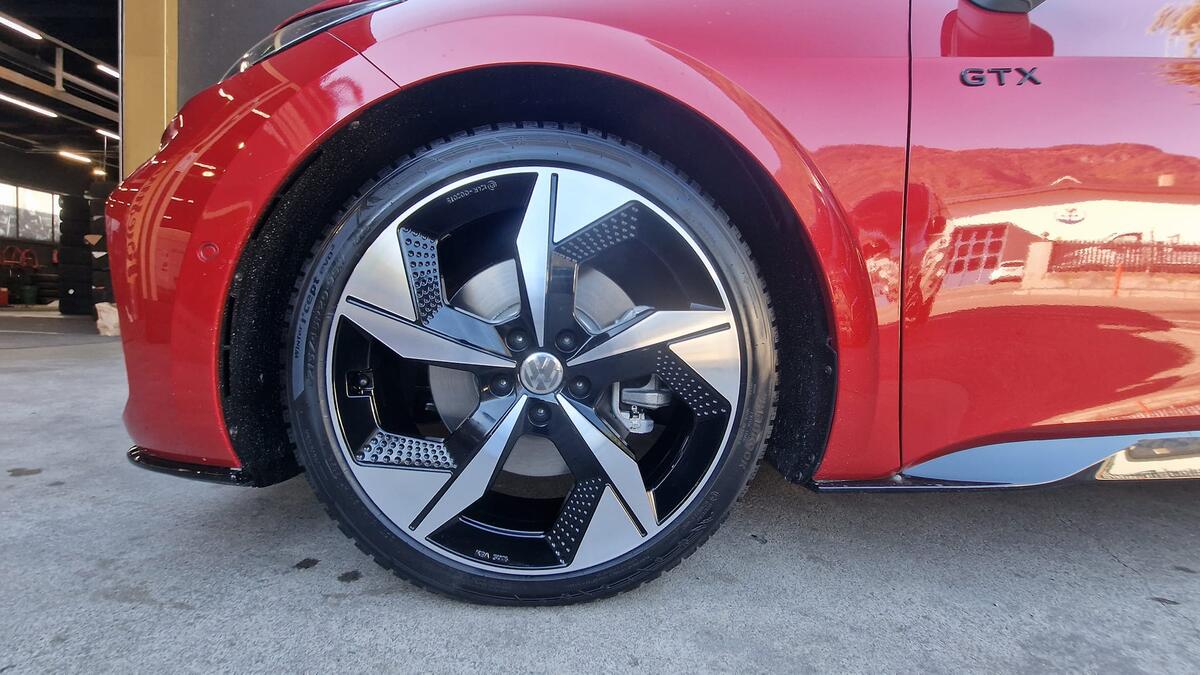 DEZENT / AO DARK / BLACK/POLISHED<br>7,5J19" 5X114,3 54,50 67,10