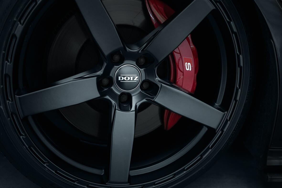 DOTZ / MARINABAY BLACK / BLACK MATT<br>9,5J20" 5X112 28 70,10