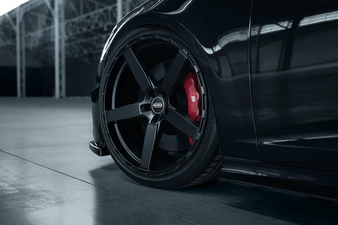DOTZ / MARINABAY BLACK / BLACK MATT<br>9,5J20" 5X112 28 70,10