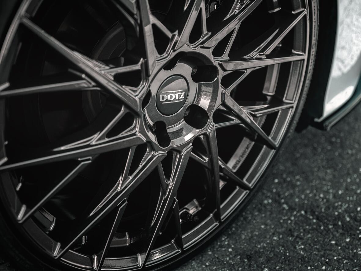 DOTZ / FUJI GREY / GUNMETAL<br>8,0J20" 5X114,3 45 71,60