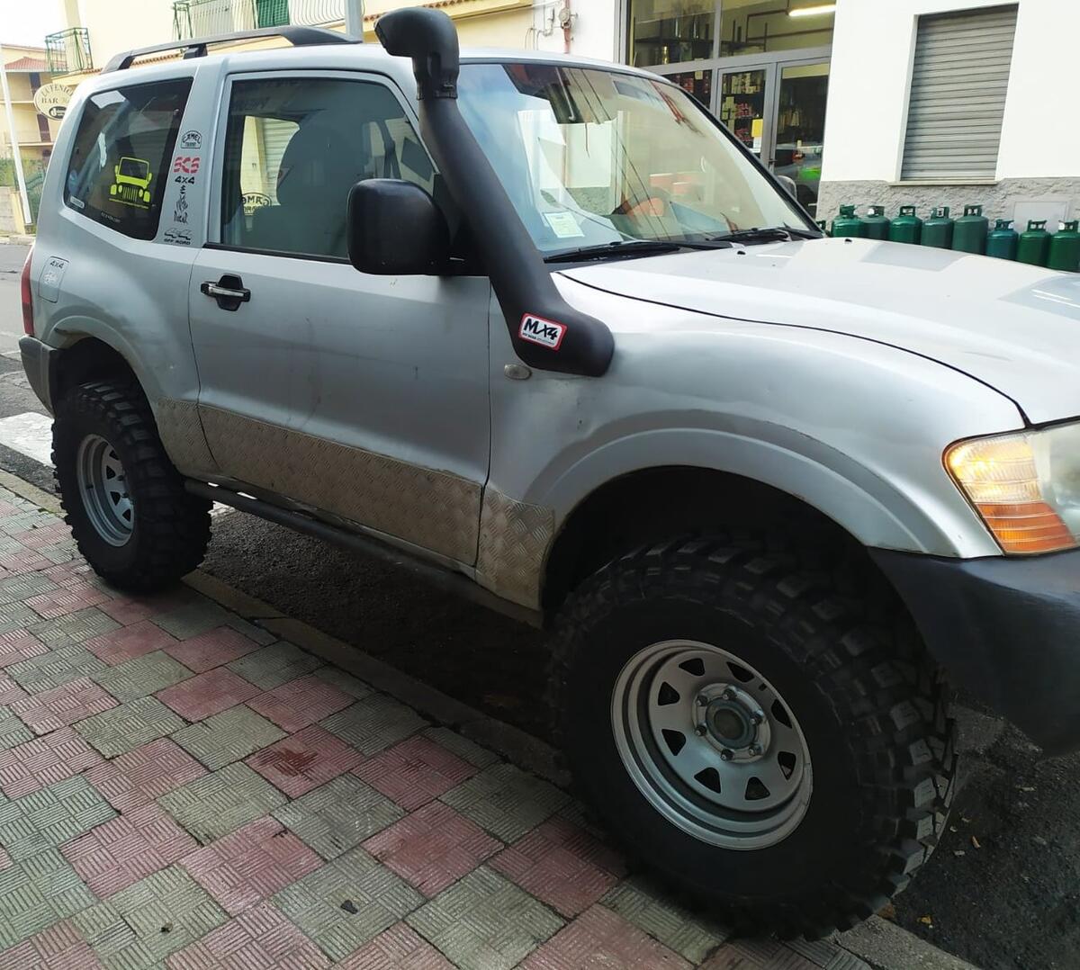DOTZ 4X4 / EXTREME / SILVER<br>7,0J16" 5X165,1 -20 122,50