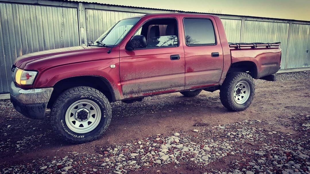 DOTZ 4X4 / EXTREME / SILVER<br>7,0J16" 5X165,1 -20 122,50