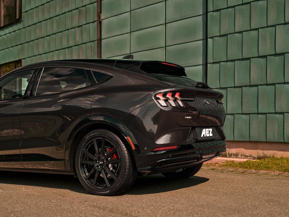AEZ / MONTREAL BLACK / BLACK<br>7,5J19" 5X114,3 45 71,60