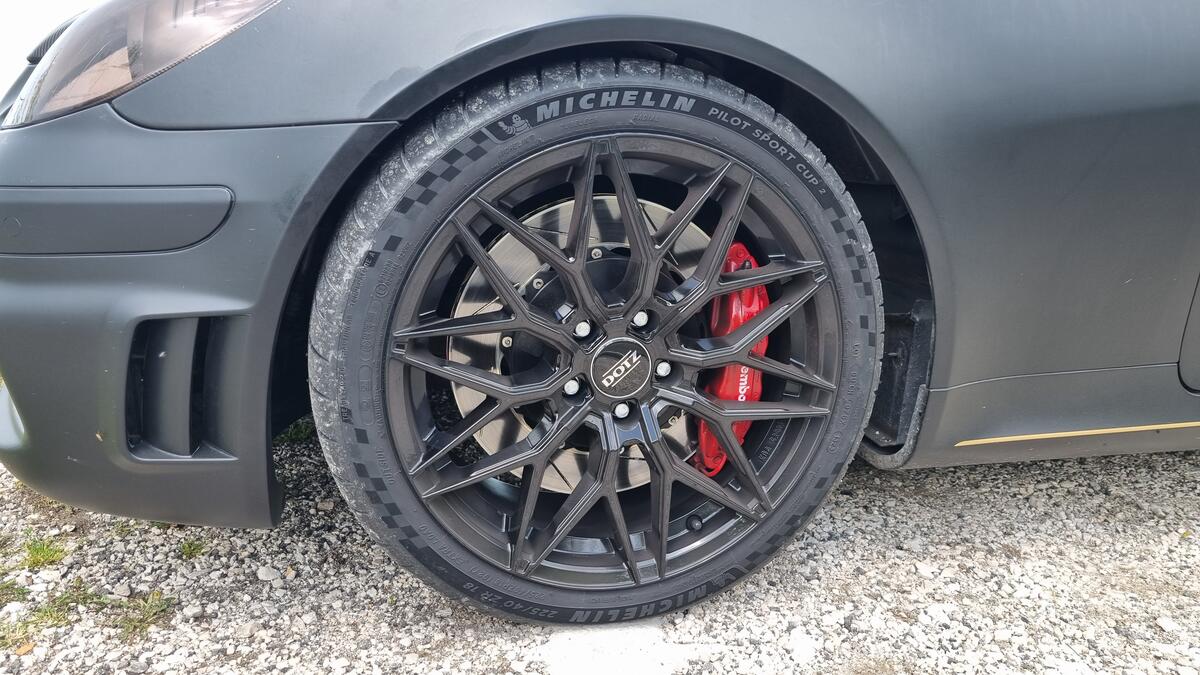 DOTZ / SUZUKA BLACK / BLACK<br>8,5J19" 5X112 25 70,10